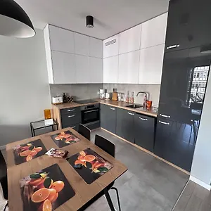  Apartament Orange House